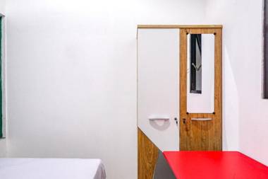 KoolKost Syariah @ Dukuh Kupang (Minimum Stay 30 Nights)