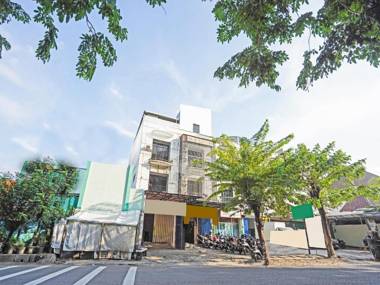 SPOT ON 90403 Gosepa Ngagel