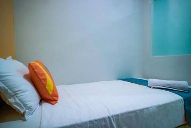 Sans Hotel Box Mansion Surabaya