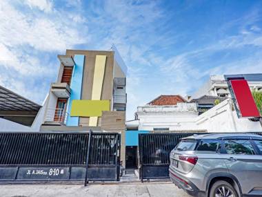 OYO Flagship 90789 Genteng Residence