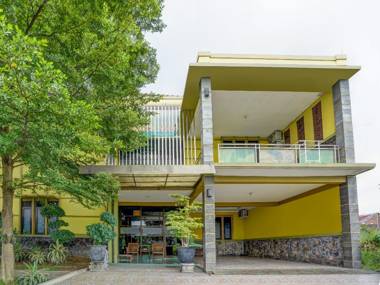 OYO 90951 Anugerah Syariah Homestay