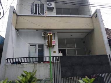 OYO 91165 Undaan Residence