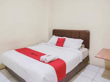 RedDoorz near BG Junction Surabaya
