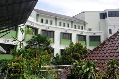 Kesambi Hijau Hotel