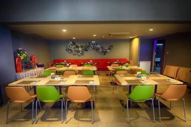 KHAS Semarang Hotel
