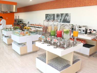 HARRIS Hotel Sentraland