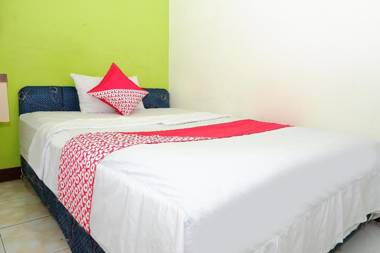 OYO 546 New Mira Hotel