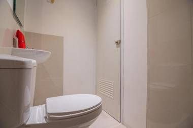 RedDoorz near Taman Rejomulyo