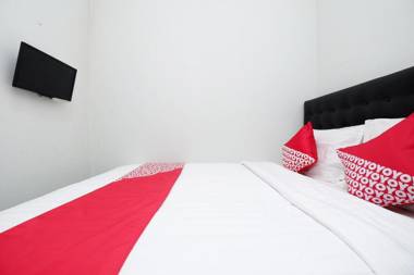 OYO 1565 Palebon Residence