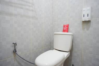 RedDoorz Syariah near Gerbang Tol Manyaran