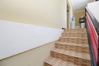 RedDoorz Syariah near PRPP Semarang