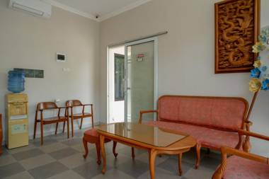 RedDoorz @ Jalan Majapahit Semarang