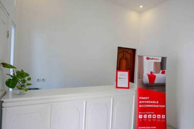 RedDoorz near GOR Jatidiri Semarang