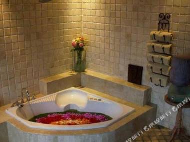 Hotel Serrata Semarang