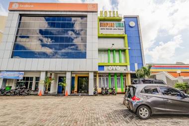 OYO 91036 Hotel Simpang Lima Gkpri