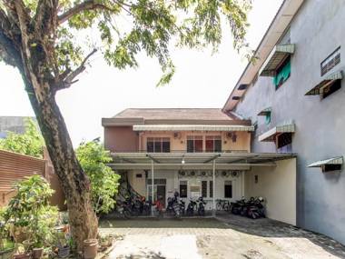 SPOT ON 91374 Asia Stay Semarang