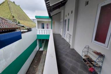 OYO 90766 Gardenia Boarding House