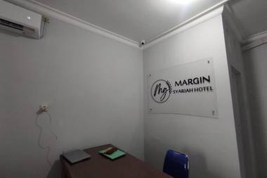 RedDoorz Syariah near Alun Alun Purwokerto 2