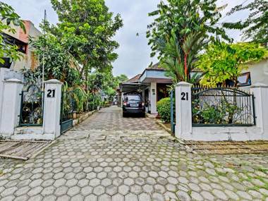 SPOT ON 91372 Wisma Bulin