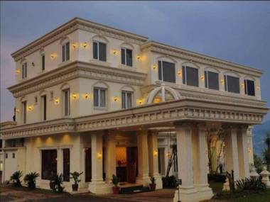 Rizen Premiere Hotel