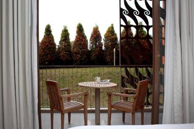 Pesona Alam Resort & Spa