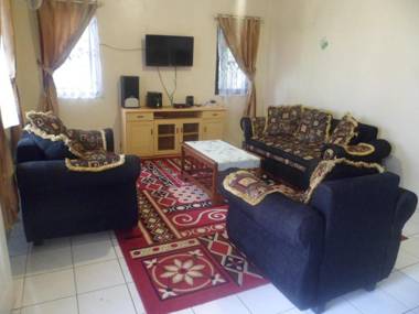 Villa Kota Bunga Protea