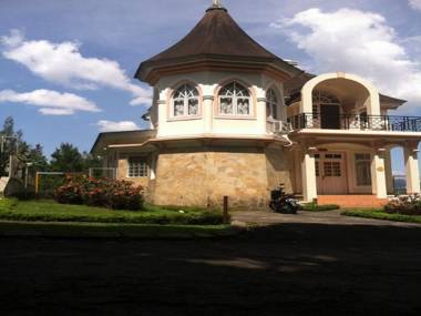 Villa Kota Bunga Lavender