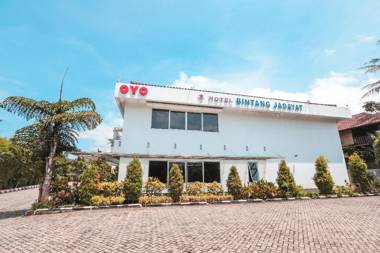 OYO 186 Bintang Jadayat 1