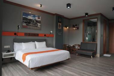 Sturgis Boutique Hotel