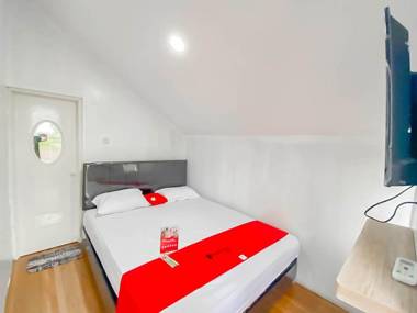 RedDoorz Syariah Plus @ Cipanas Cianjur