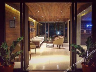 Grand Metro Hotel Puncak