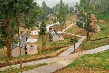 Bobocabin Puncak Gunung Mas