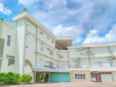 Capital O 988 Hotel Kapuas Dharma 2