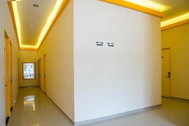 Gold Line Guest House