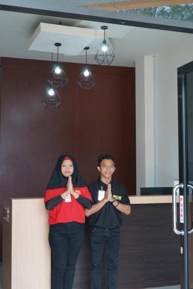 Gold Line Guest House