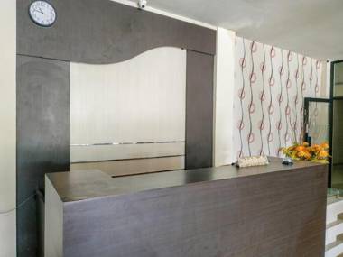 OYO 3871 Hotel Surya