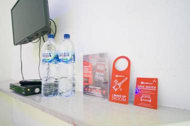 RedDoorz @ Pematangsiantar 2