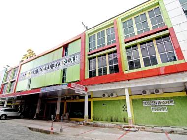 OYO 90857 Baaraka Syariah Hotel