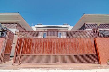 OYO 91269 R&s Living Residence