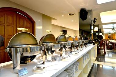 Emilia Hotel by Amazing