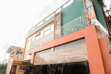 Vaccinated Staff - OYO 149 Alpha Kostel Syariah