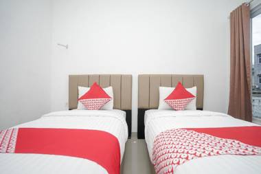 OYO 443 Hotel Barlian