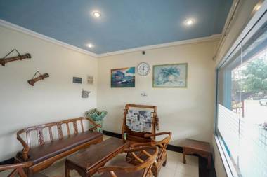 OYO 448 Hotel Central