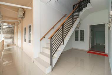 RedDoorz Syariah near Simpang Sekip Palembang