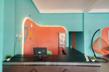 Sans Hotel Max To U Palembang