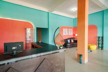 Sans Hotel Max To U Palembang