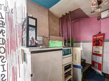 OYO 90158 Hotel Lendosis Perintis Kemerdekaan