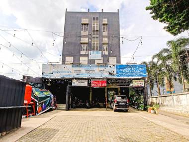 OYO 90226 Penginapan Sederhana Syariah