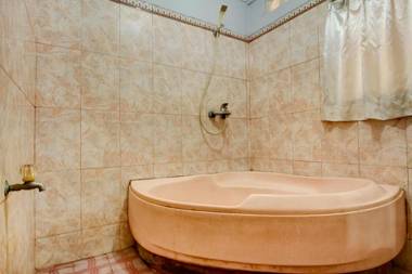 OYO 3180 Hotel Rian Cottage