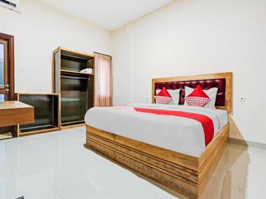 OYO 90428 Remington Hostel